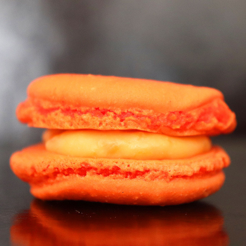 Macaron all'albicocca e menta